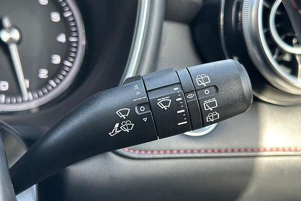 2022 MG HS Excite SAS23