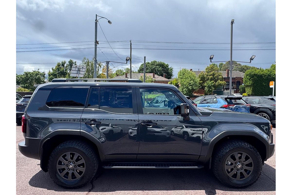 2024 Toyota Landcruiser Prado Altitude GDJ251R