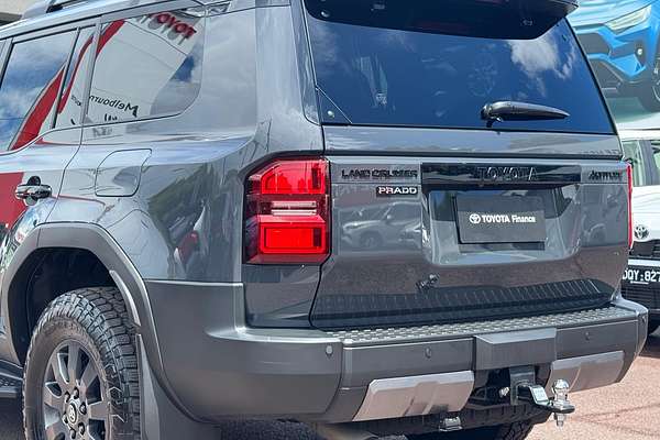 2024 Toyota Landcruiser Prado Altitude GDJ251R