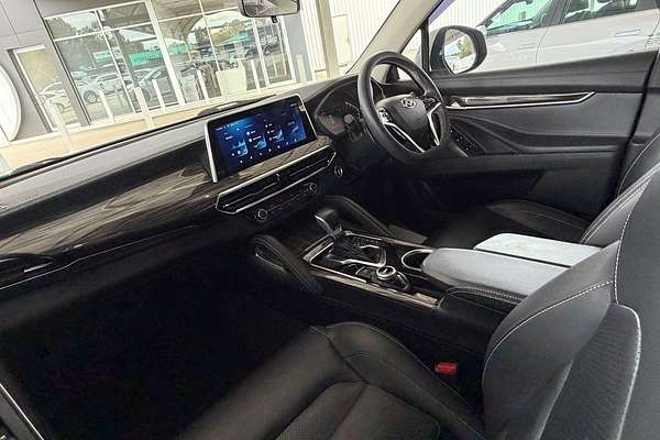 2022 LDV D90 Executive SV9A