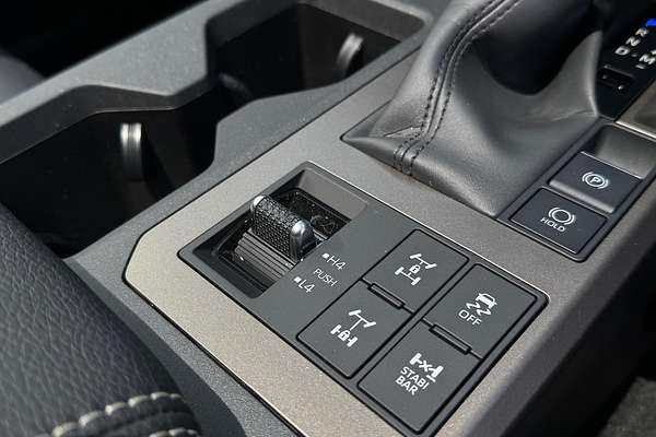 2024 Toyota Landcruiser Prado Altitude GDJ251R