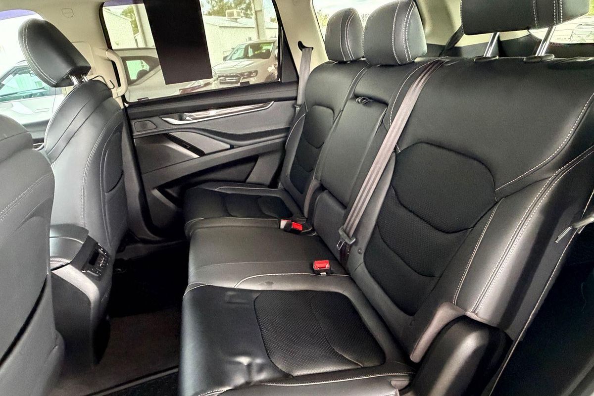 2022 LDV D90 Executive SV9A