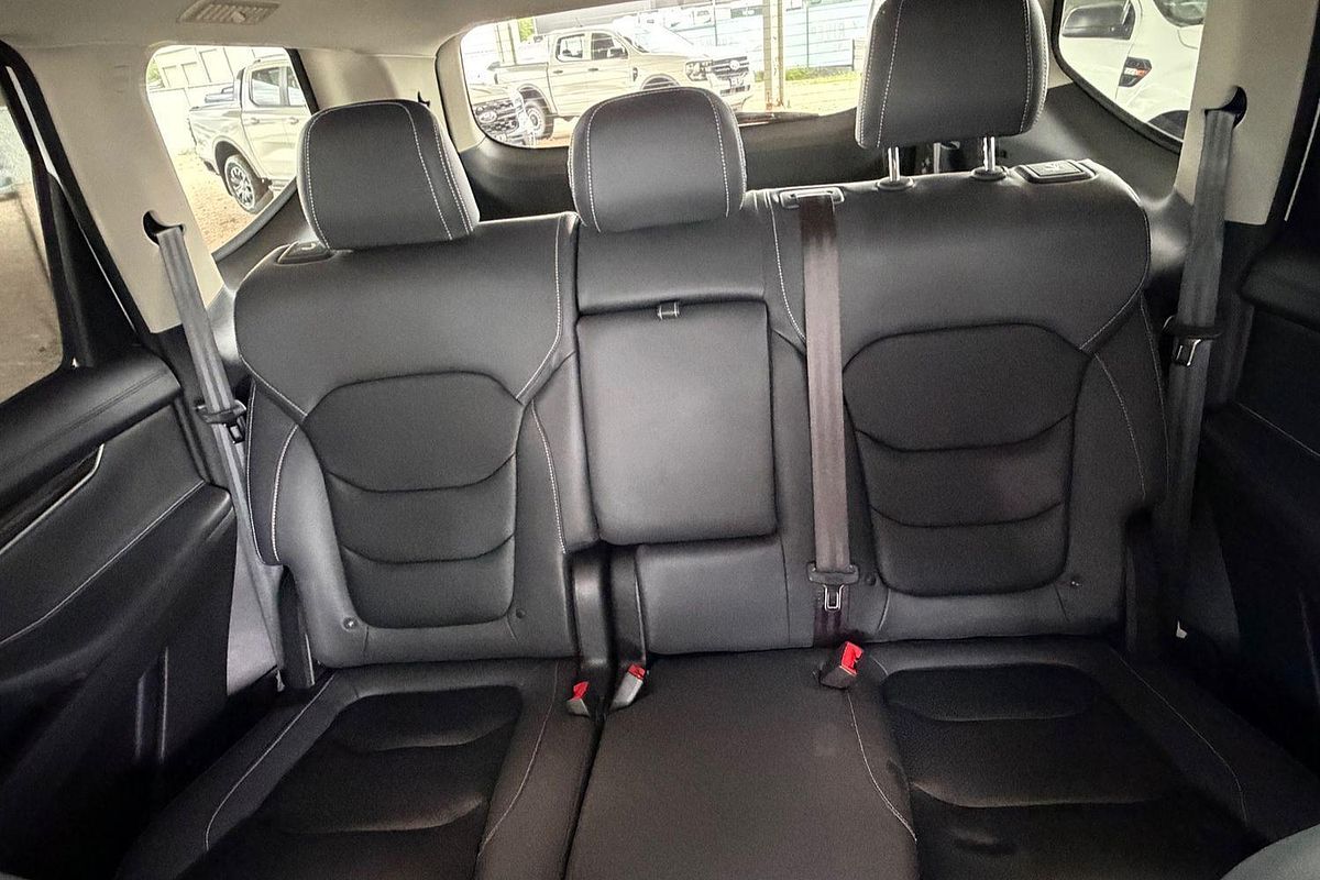 2022 LDV D90 Executive SV9A