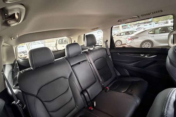 2022 LDV D90 Executive SV9A