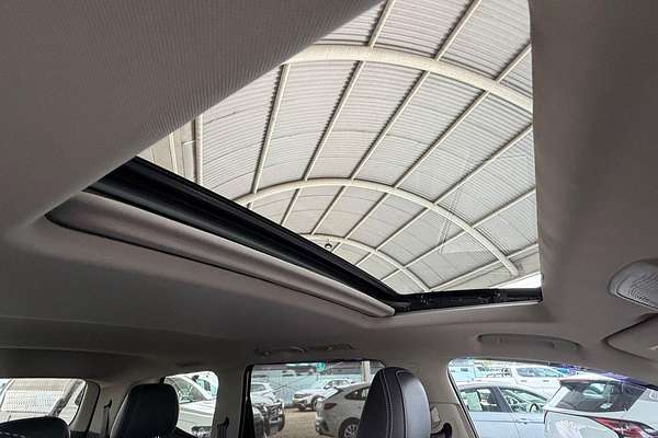 2022 LDV D90 Executive SV9A