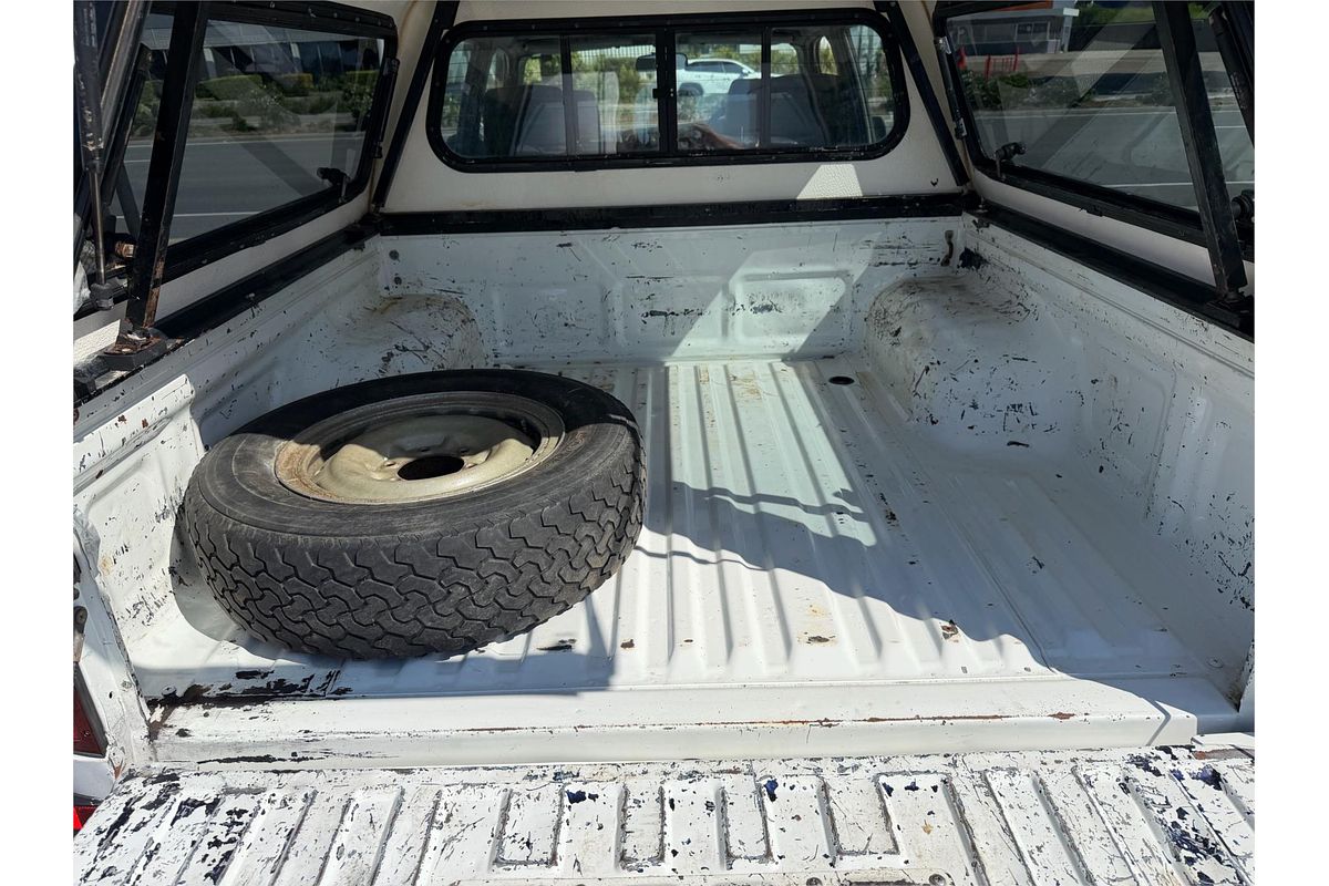 2001 Toyota Hilux RZN169R 4X4