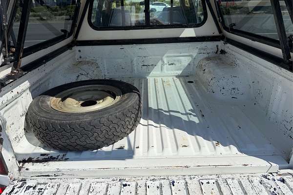 2001 Toyota Hilux RZN169R 4X4