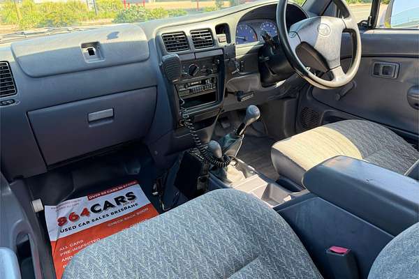 2001 Toyota Hilux RZN169R 4X4