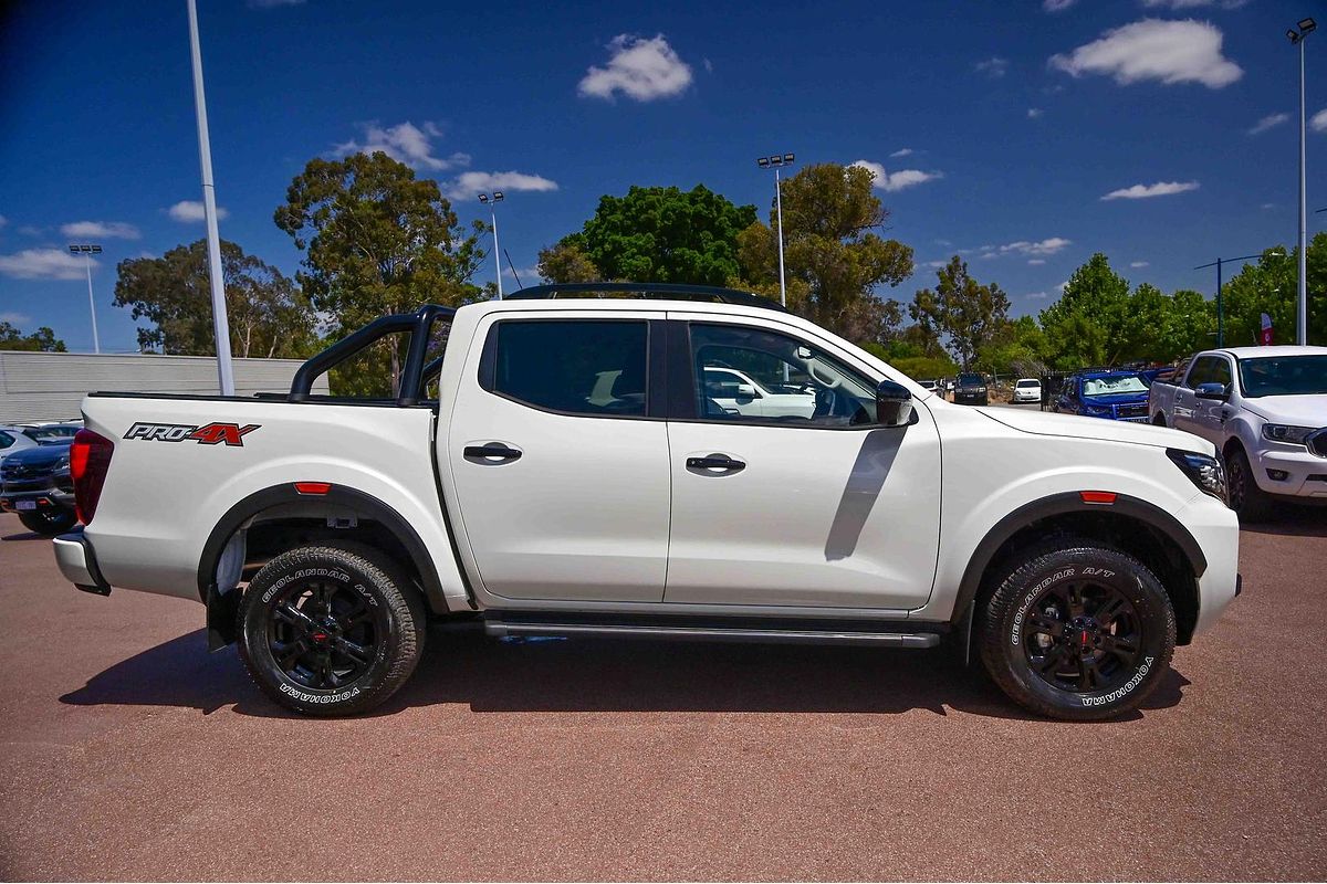 2025 Nissan Navara PRO-4X D23 4X4
