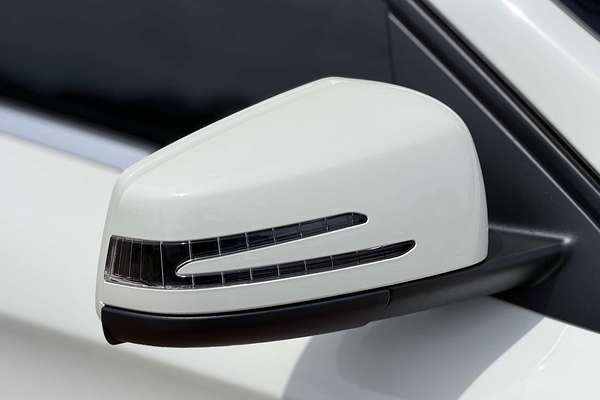 2015 Mercedes-Benz GLA-Class GLA180 X156