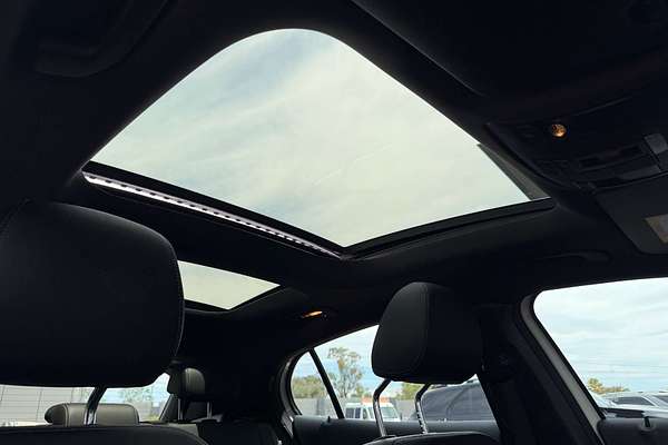 2015 Mercedes-Benz GLA-Class GLA180 X156