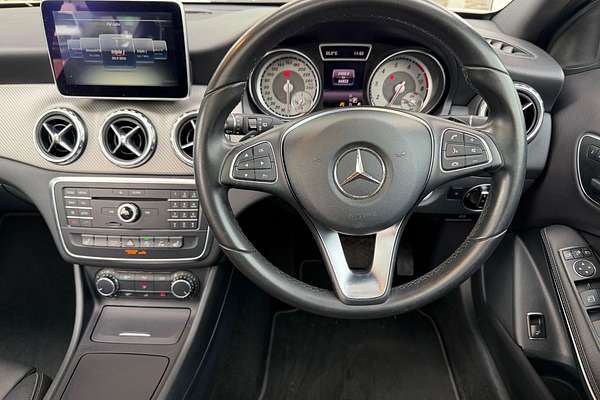 2015 Mercedes-Benz GLA-Class GLA180 X156