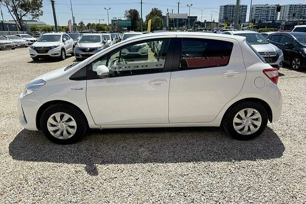 2018 Honda FIT (HYBRID) F GP5