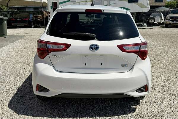 2018 Honda FIT (HYBRID) F GP5