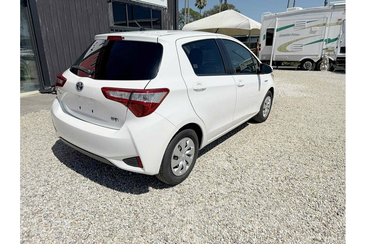 2018 Honda FIT (HYBRID) F GP5