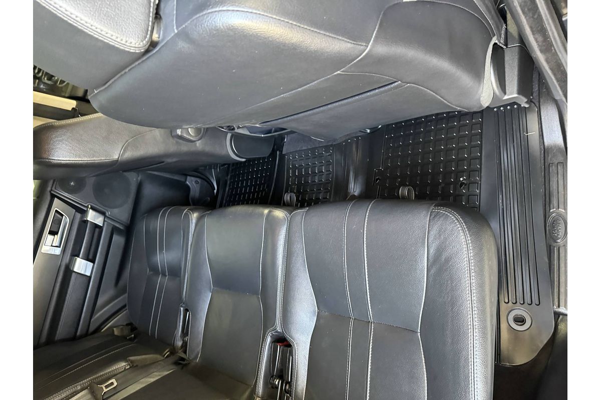 2015 Land Rover Discovery SDV6 SE Series 4