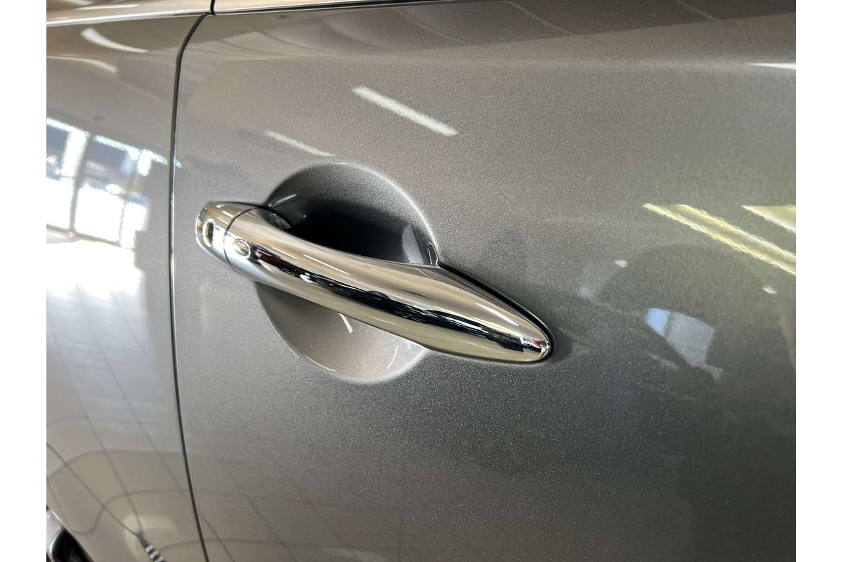 2025 Nissan Patrol Ti-L Y62