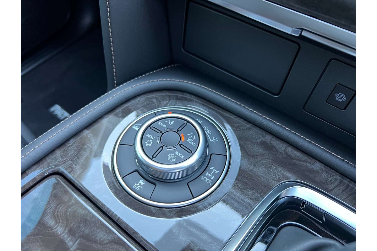 2025 Nissan Patrol Ti-L Y62