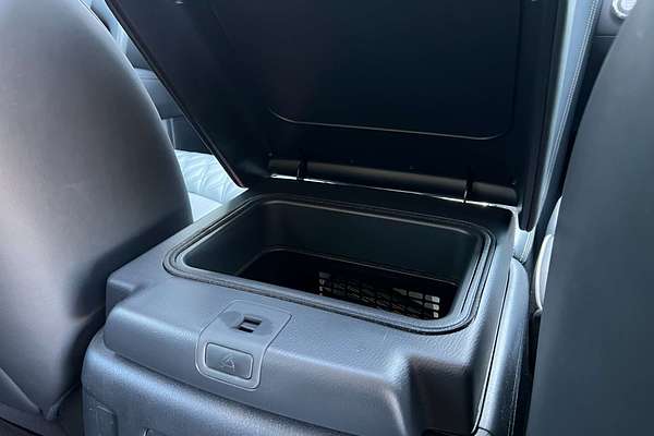 2025 Nissan Patrol Ti-L Y62