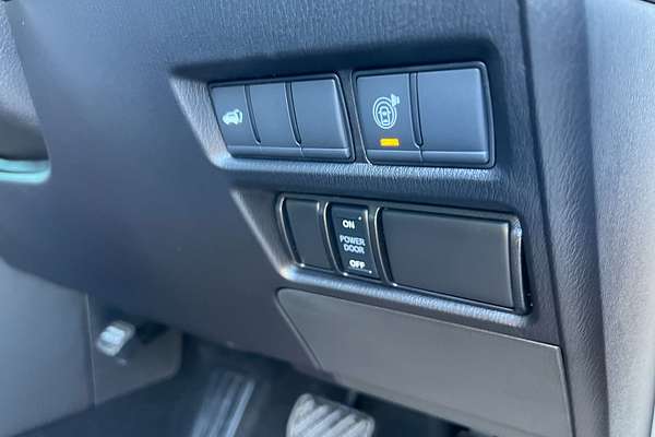 2025 Nissan Patrol Ti-L Y62