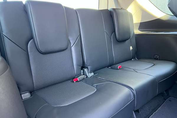 2025 Nissan Patrol Ti-L Y62