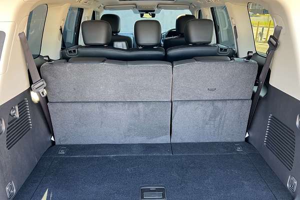 2025 Nissan Patrol Ti-L Y62