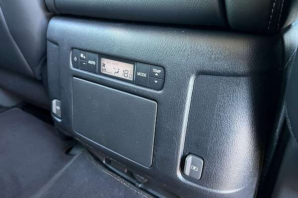 2025 Nissan Patrol Ti-L Y62