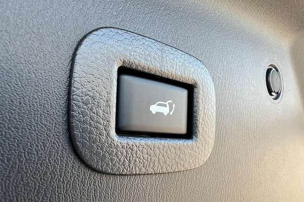 2025 Nissan Patrol Ti-L Y62