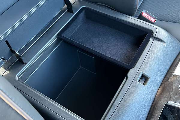 2025 Nissan Patrol Ti Y62