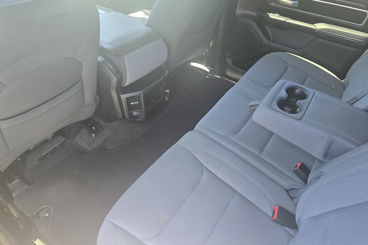 2023 RAM 1500 Big Horn DT 4X4 LWB