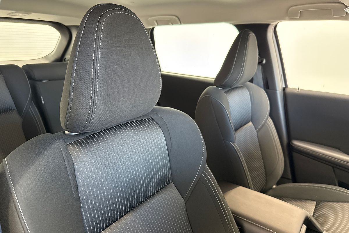 2025 Mitsubishi Outlander ES ZM