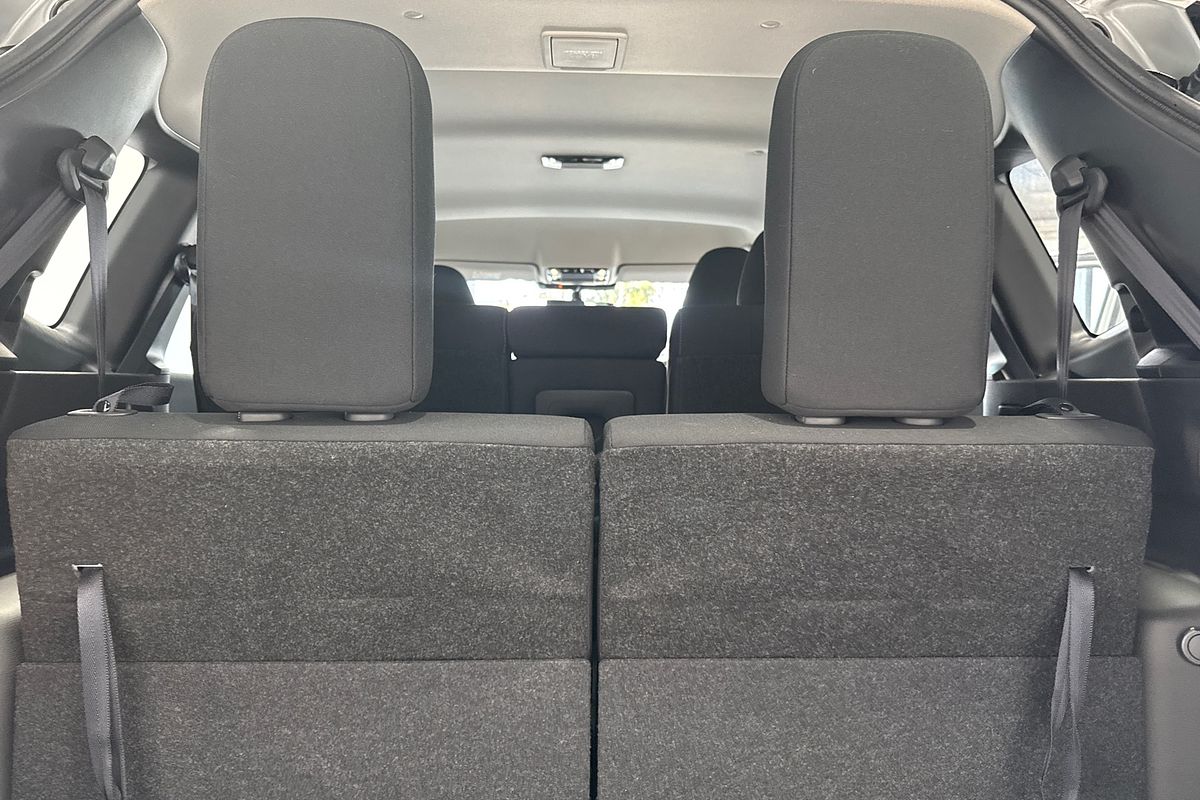 2025 Mitsubishi Outlander ES ZM