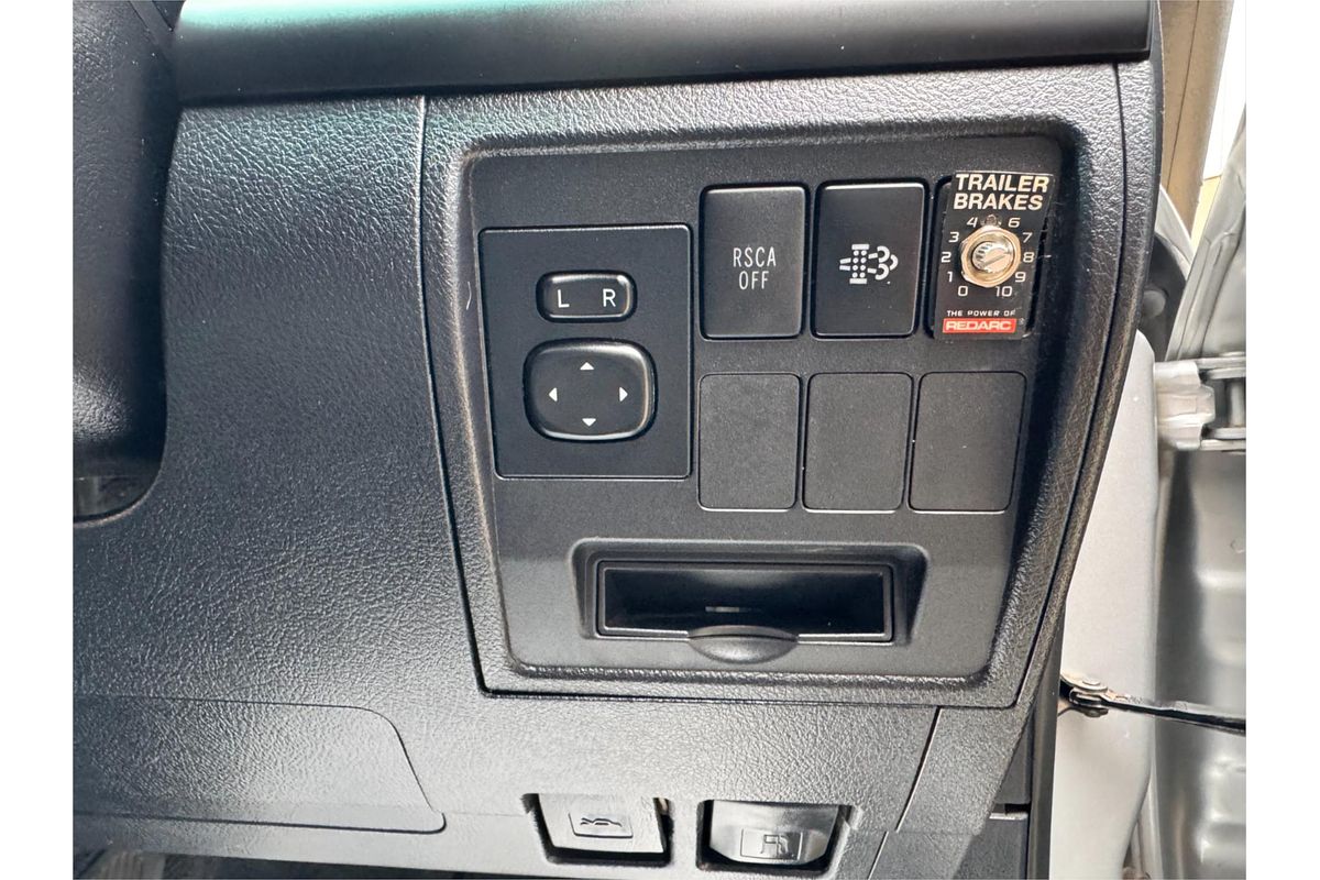 2017 Toyota Landcruiser GXL (4x4) VDJ200R MY16