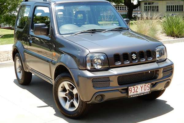 2011 Suzuki Jimny Sierra (4x4)