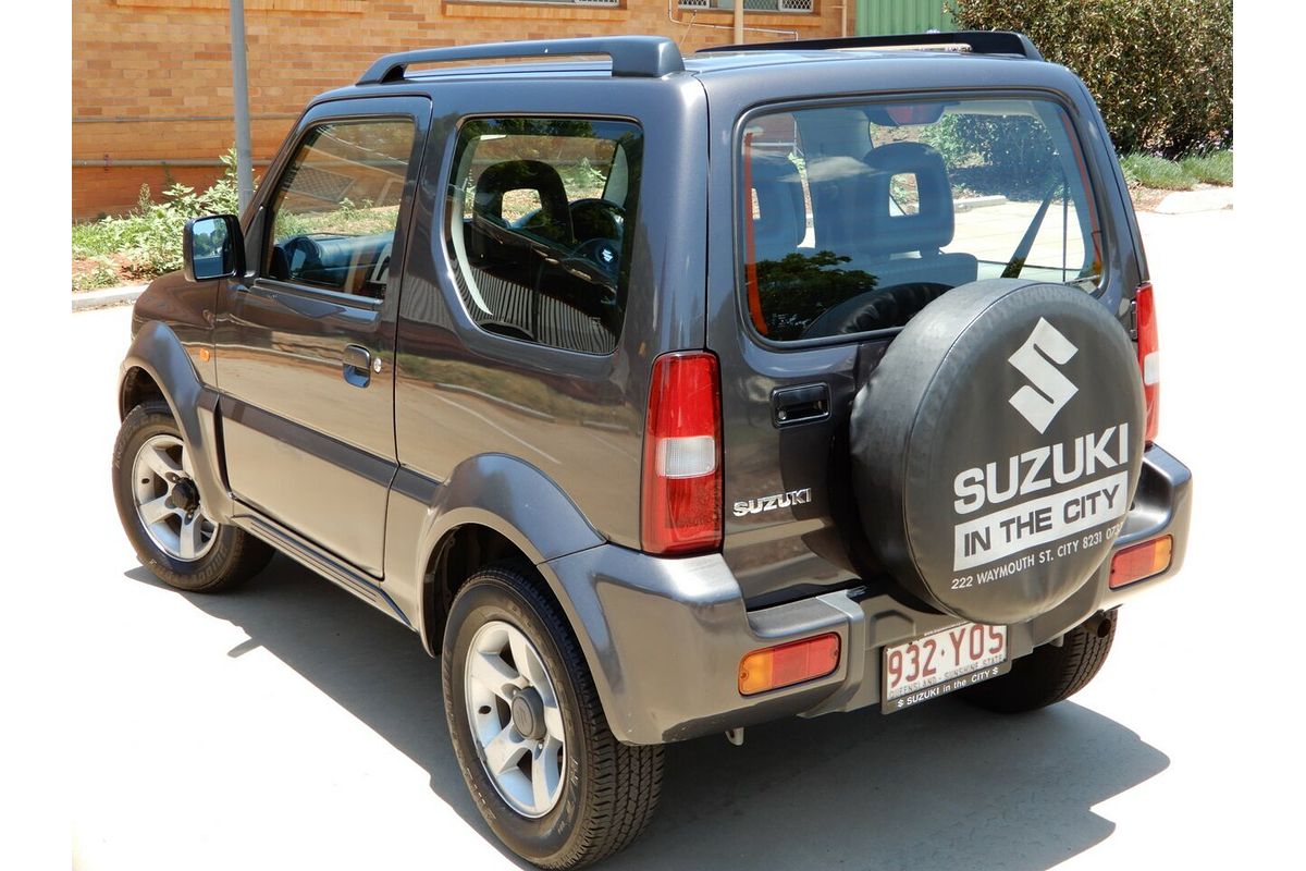 2011 Suzuki Jimny Sierra (4x4)