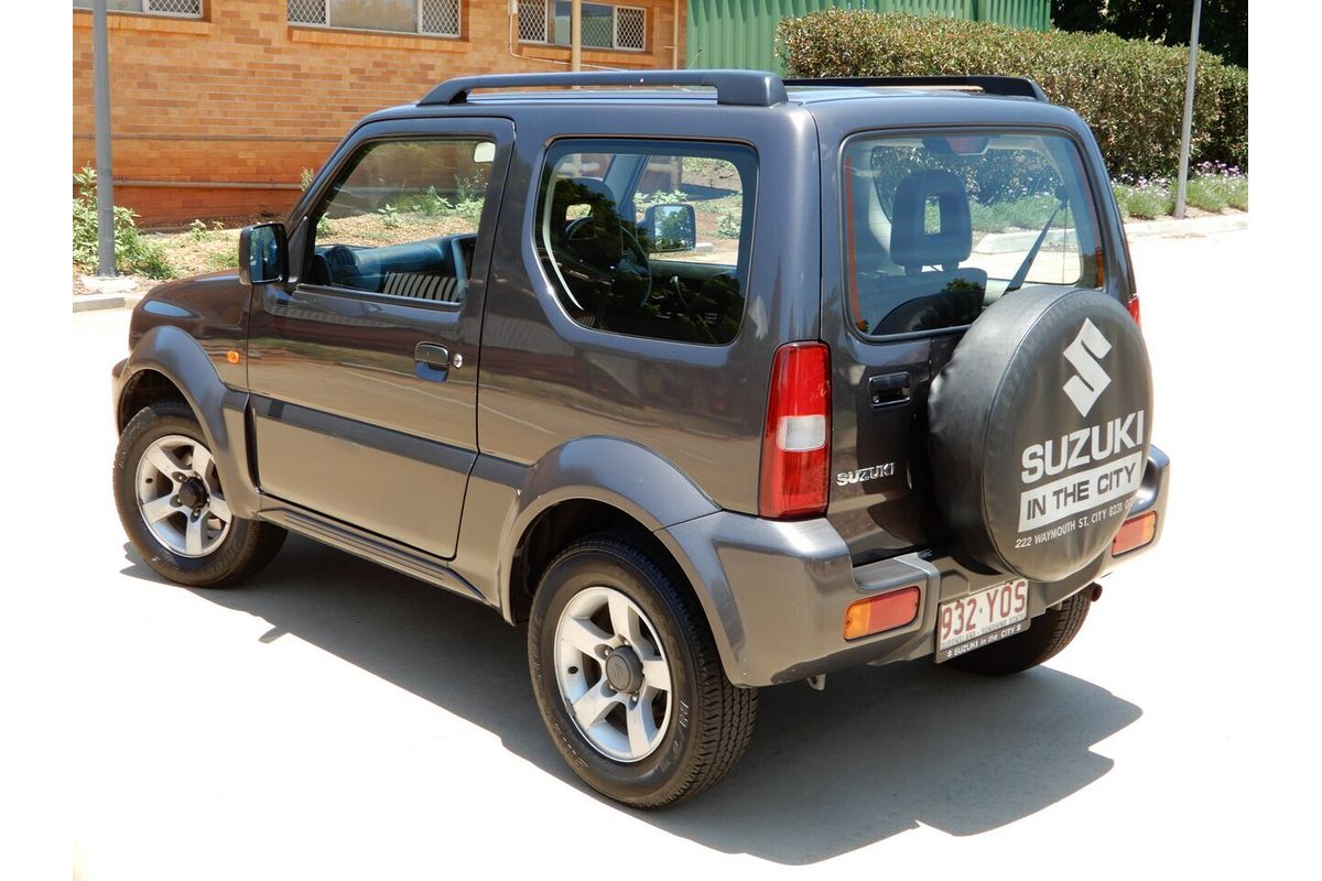 2011 Suzuki Jimny Sierra (4x4)