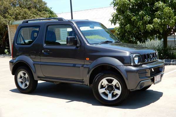 2011 Suzuki Jimny Sierra (4x4)
