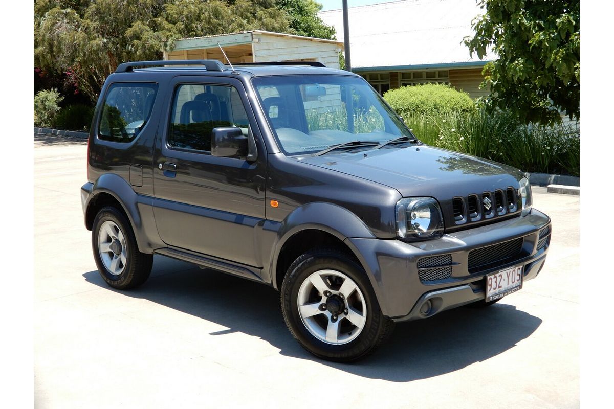 2011 Suzuki Jimny Sierra (4x4)