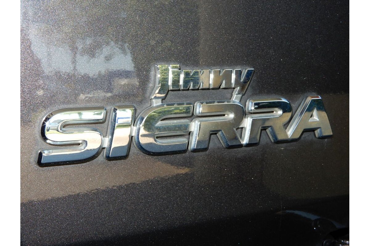 2011 Suzuki Jimny Sierra (4x4)