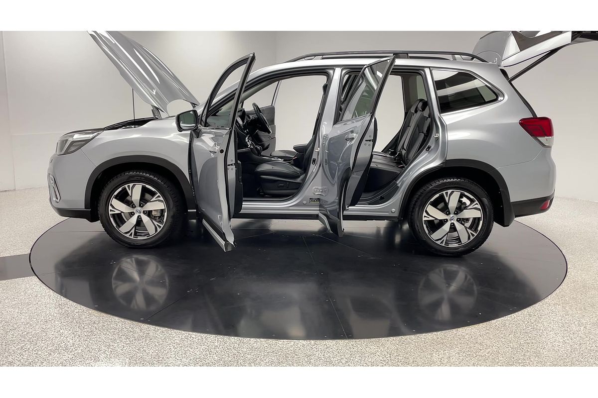 2025 Volkswagen Tiguan 150TSI R-Line CT