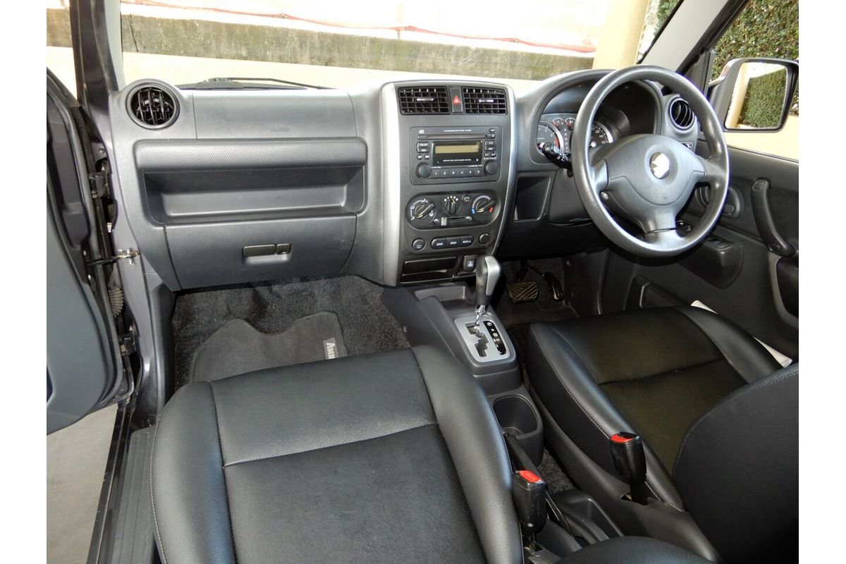 2011 Suzuki Jimny Sierra (4x4)