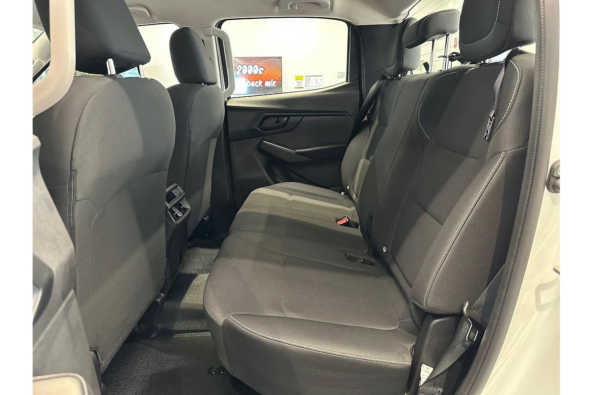 2025 Isuzu D-MAX SX 4X4