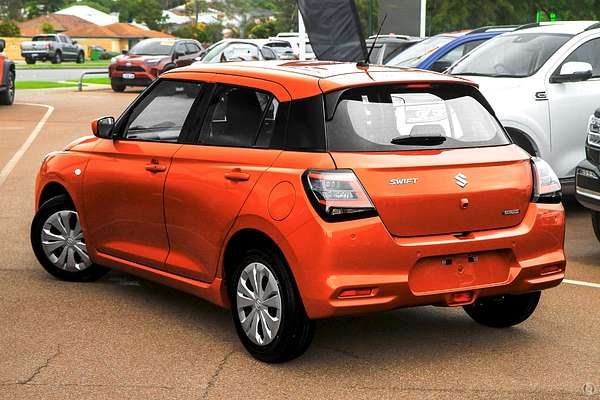 2025 Suzuki Swift Hybrid UZ