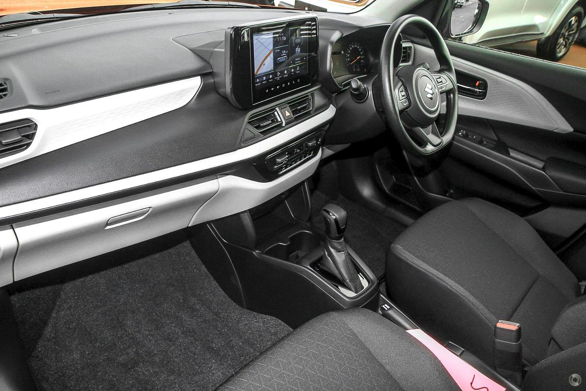 2025 Suzuki Swift Hybrid UZ