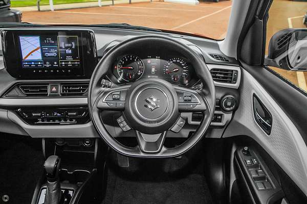 2025 Suzuki Swift Hybrid UZ