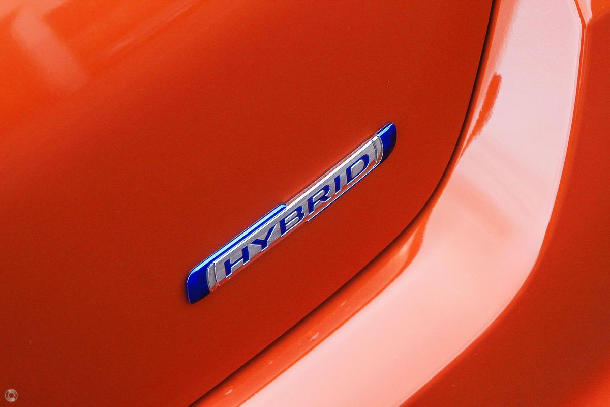 2025 Suzuki Swift Hybrid UZ