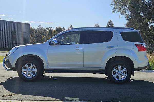 2015 Isuzu MU-X LS-T