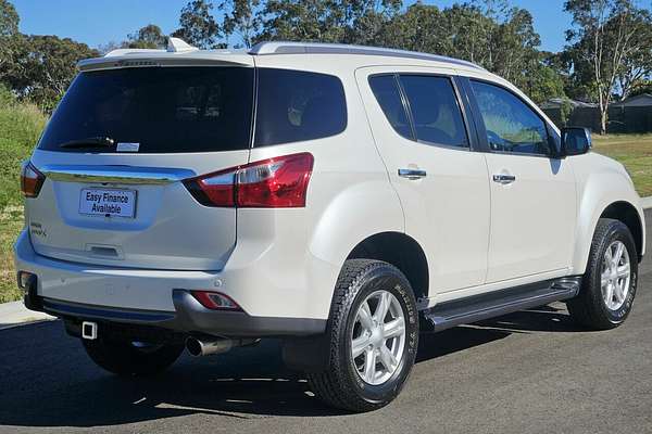 2015 Isuzu MU-X LS-T