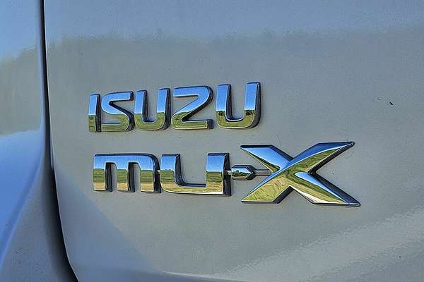 2015 Isuzu MU-X LS-T