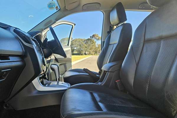 2015 Isuzu MU-X LS-T